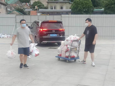 隔離點(diǎn)的堅(jiān)守與溫情——江蘇盱眙外賣遞送服務(wù)彰顯城市溫度