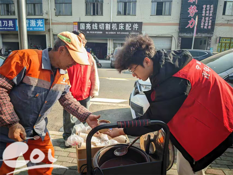 以青春之名 赴溫暖之約 浙工商職院“暖冬”志愿服務之“外賣遞送”暖心紀實